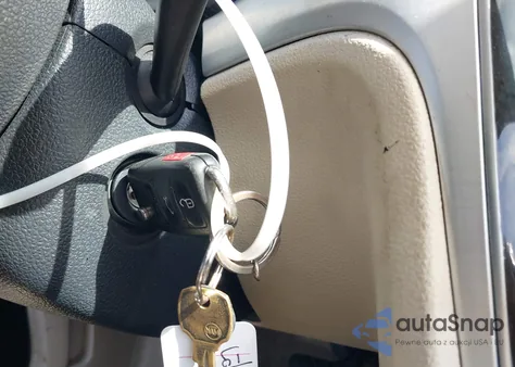 2012 Volkswagen Passat 2.5L Se z USA, uszkodzony, nr VIN 1VWBH7A33CC069574